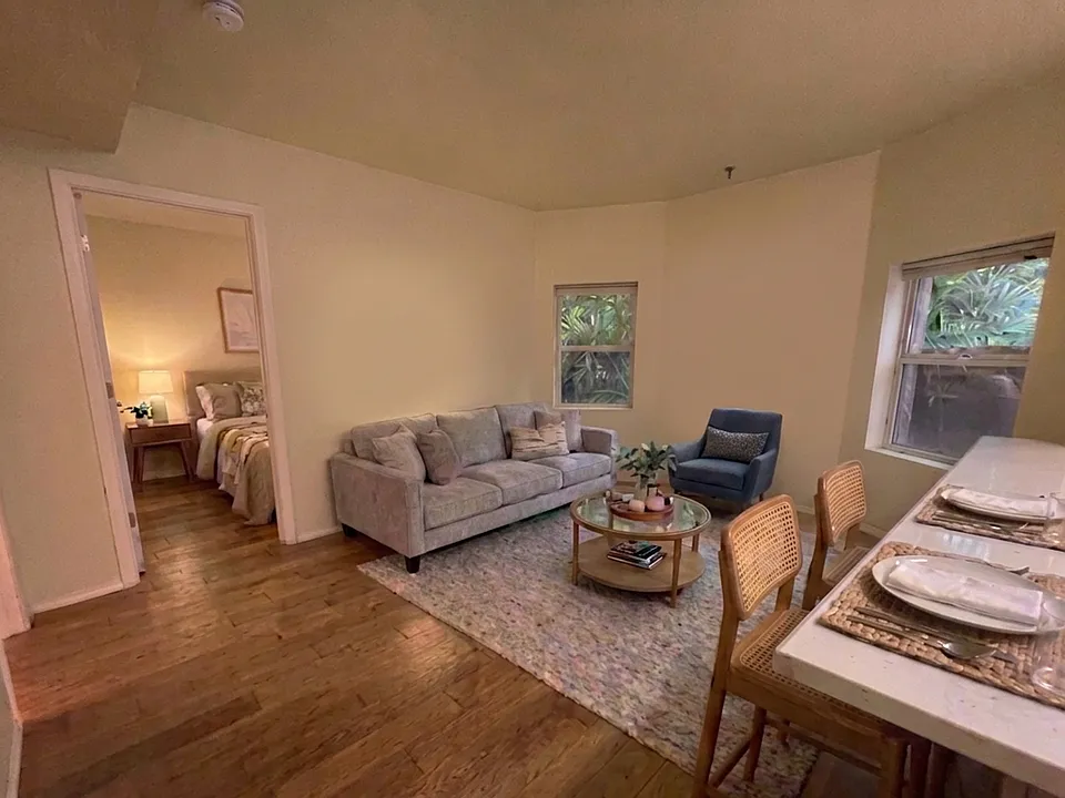 Everett Street Aparments