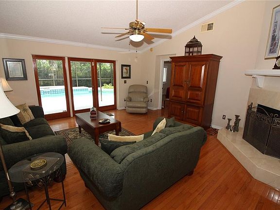 5th image of 789 Ortona Ct
