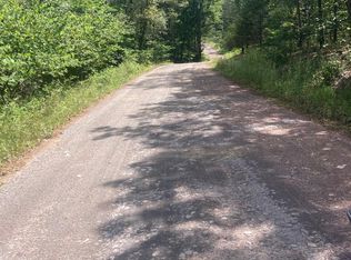 26 Falconwood Dr, Paw Paw, WV 25434