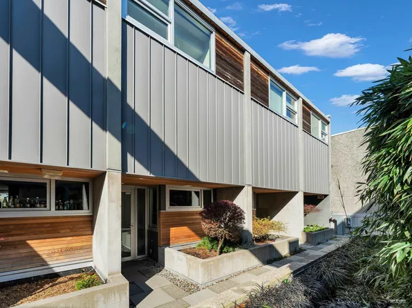 850 W 8th Ave #2, Vancouver, BC V5Z 1E2
