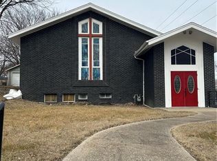 1100 Main St, Osawatomie, KS 66064