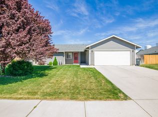 7707 Wrigley Dr, Pasco, WA 99301