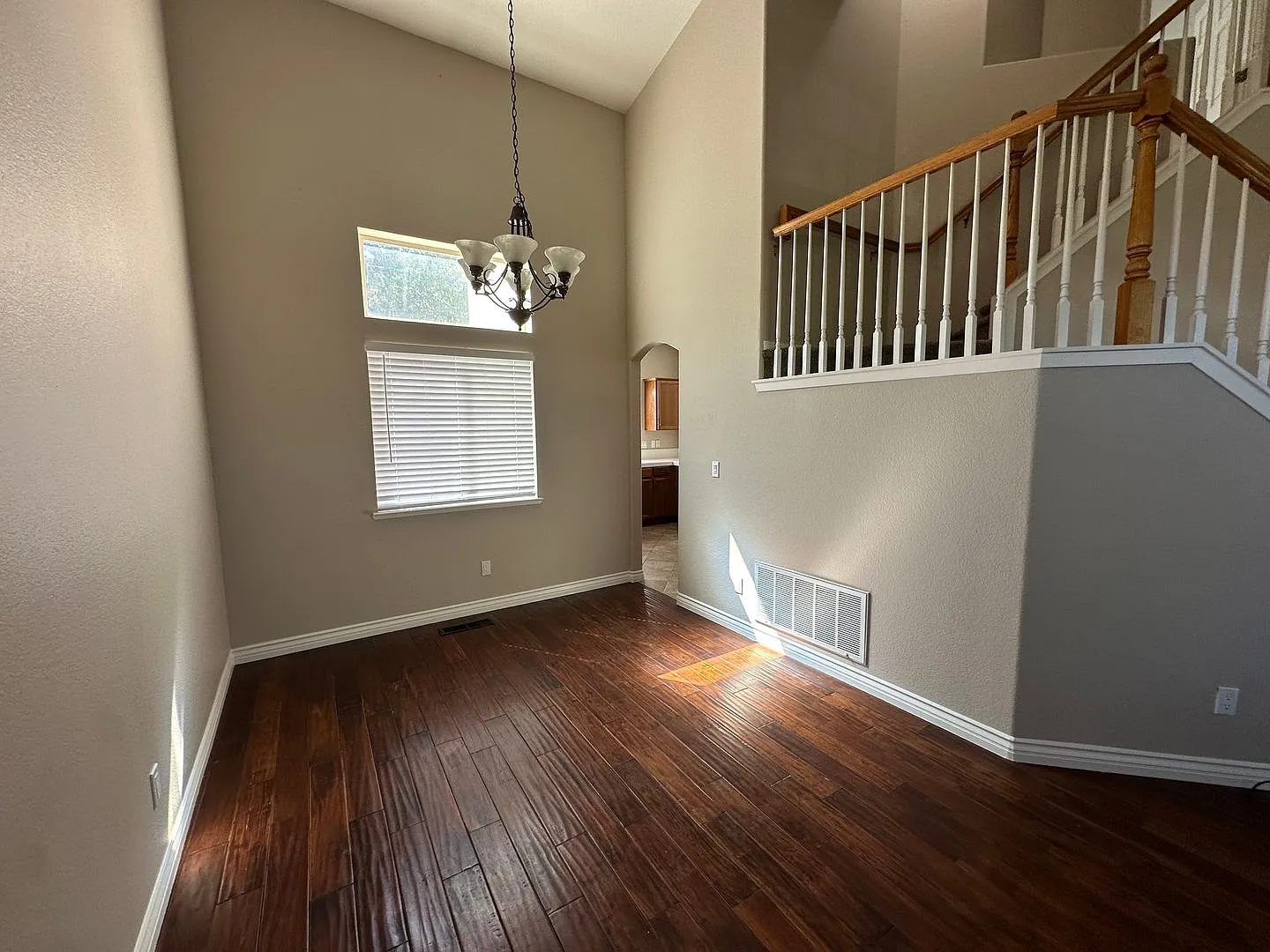 9779 Thunder Mountain Way — Photo 3