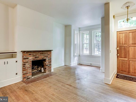 2nd image of 1824 16th St NW