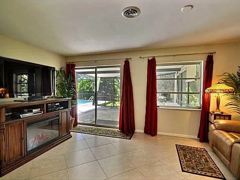 2736 Whippoorwill Ln — Photo 12
