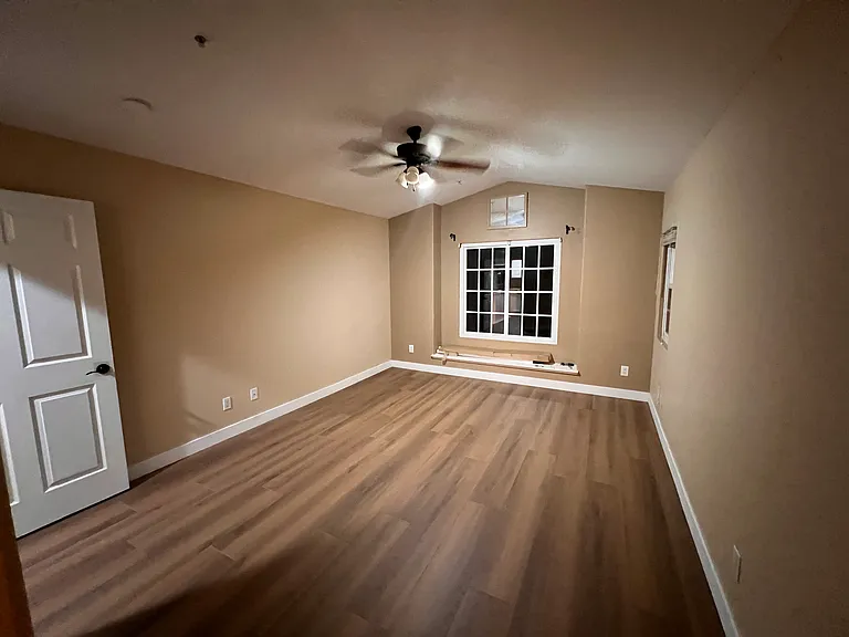409 Warner St — Photo 19