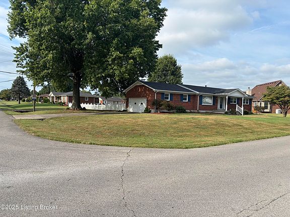 2nd image of 5400 Galaxie Dr