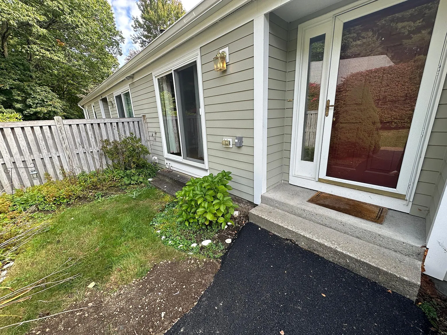 2 bed, 1679 sqft, $4,000 — Photo 4