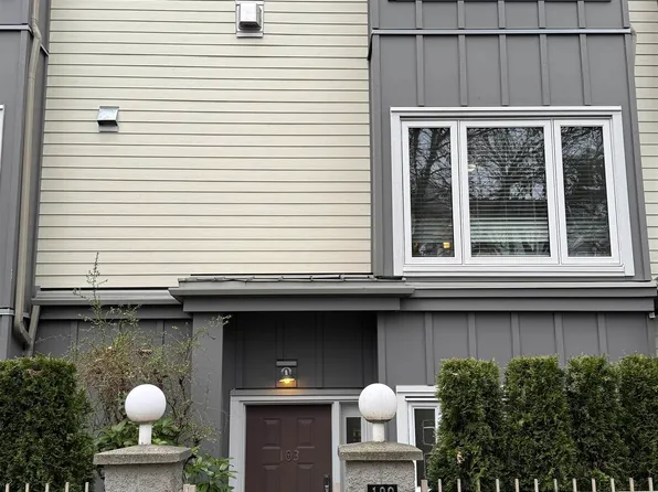 3075 Willow St #103, Vancouver, BC V5Z 3P4