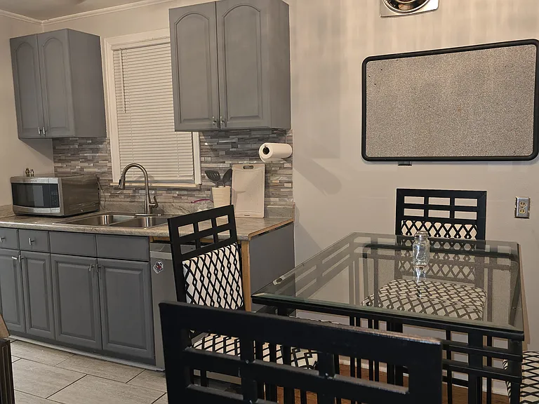 18676 Shiawassee Dr #2 — Photo 4