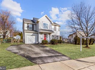 320 Minuteman Dr, Collegeville, PA 19426