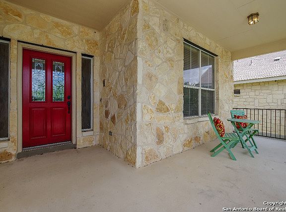 2nd image of 5843 Palmetto Way