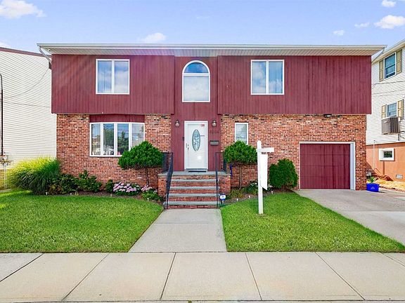 3rd image of 3284 Parkway Dr
