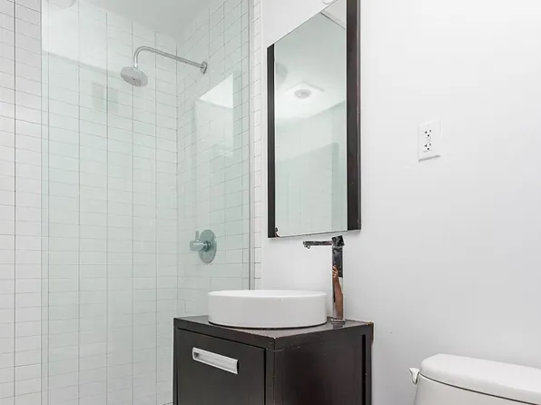 292 Stanhope Street image 8 of 12