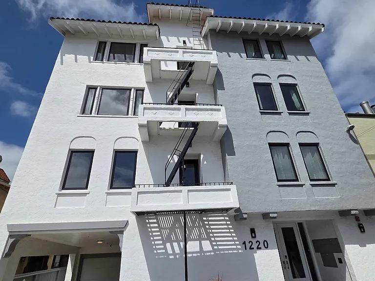 1220 El Camino Real #203 — Photo 40