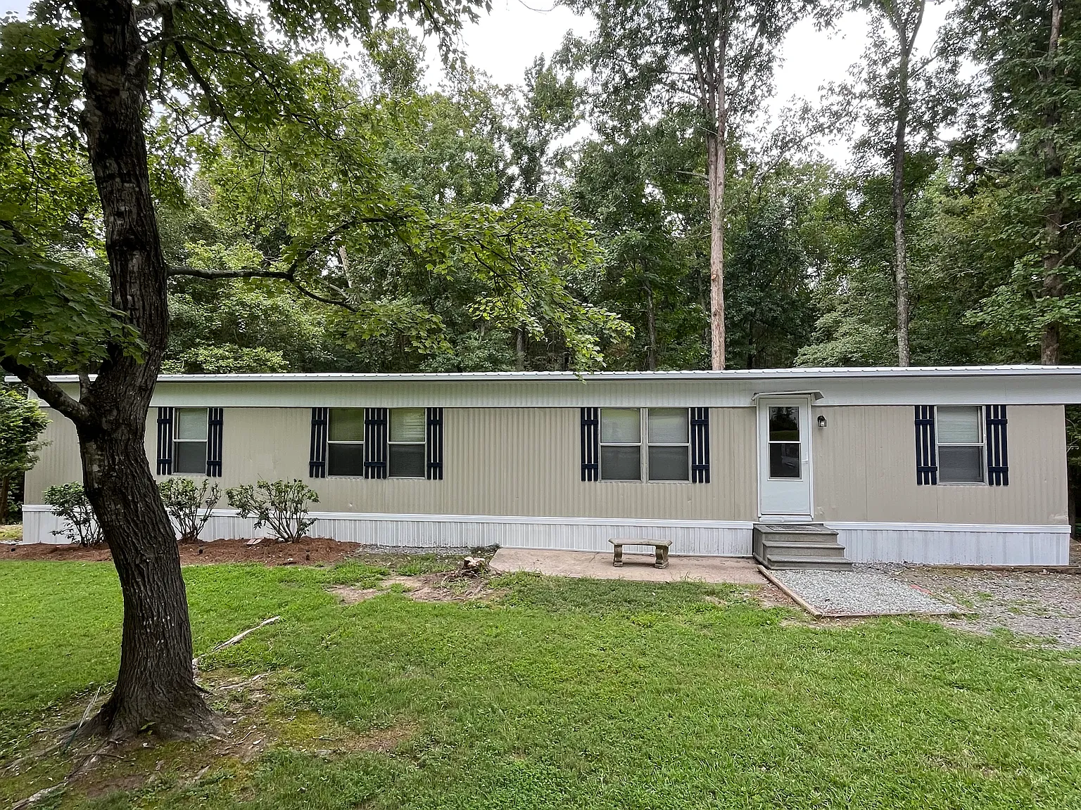 2 bed, 924 sqft, $1,100 — Photo 1