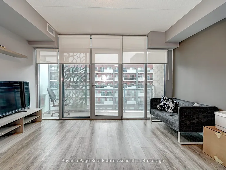 250 Albert St #319 — Photo 2