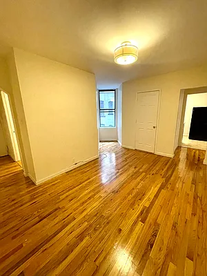 Rented by City Connections Realty | media 2