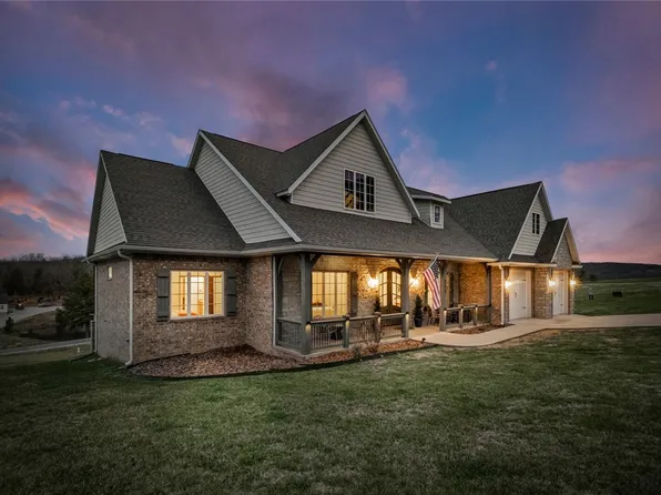 228 Summer Hill Dr, Huntsville, AR 72740