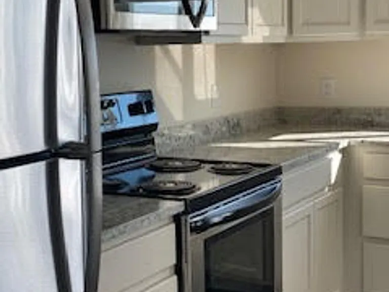 Quail Run Apartments and Townhomes — Photo 8
