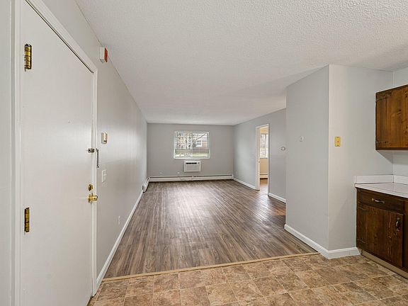 3rd image of 18 Lee Road 79