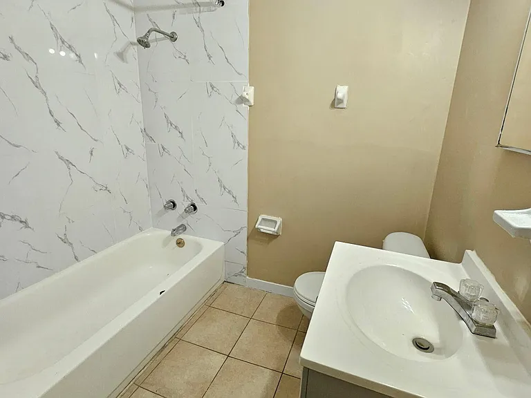 1164 Maynard St — Photo 6