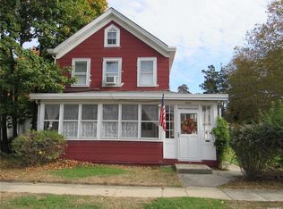 204 Union Ave, Riverhead, NY 11901