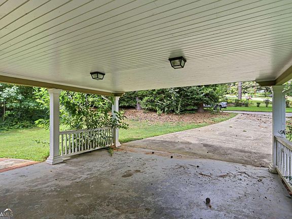 4th image of 3435 Misty Valley Rd