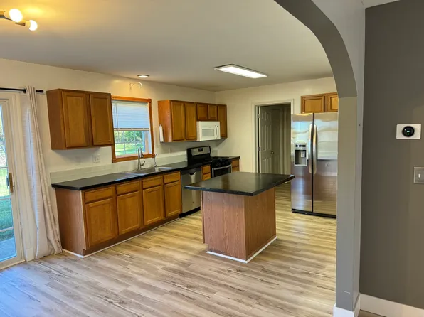 1309 Baron Ct, Valparaiso, IN 46383