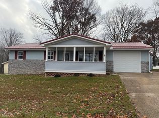 104 Quiet Ln, Oolitic, IN 47451