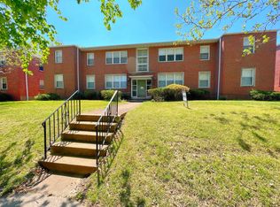 7458 Delmar Blvd #2E, Saint Louis, MO 63130