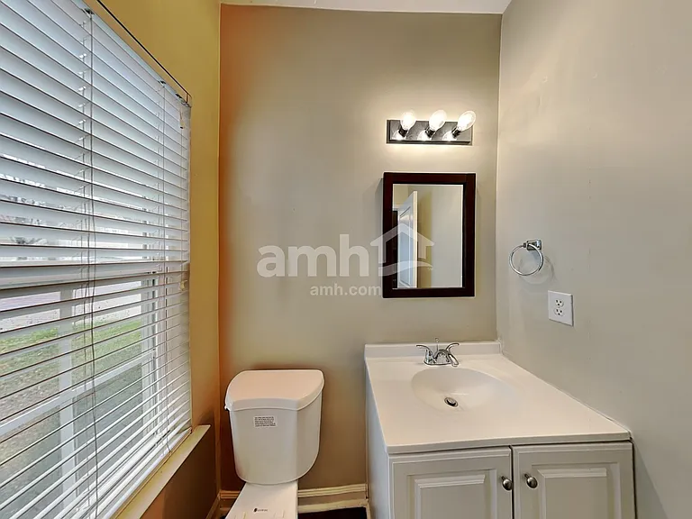 11112 Heritage Green Dr — Photo 10