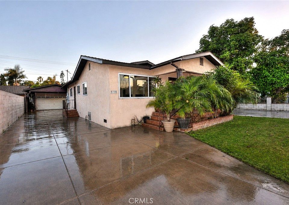 1st image of 3738 E 55th St