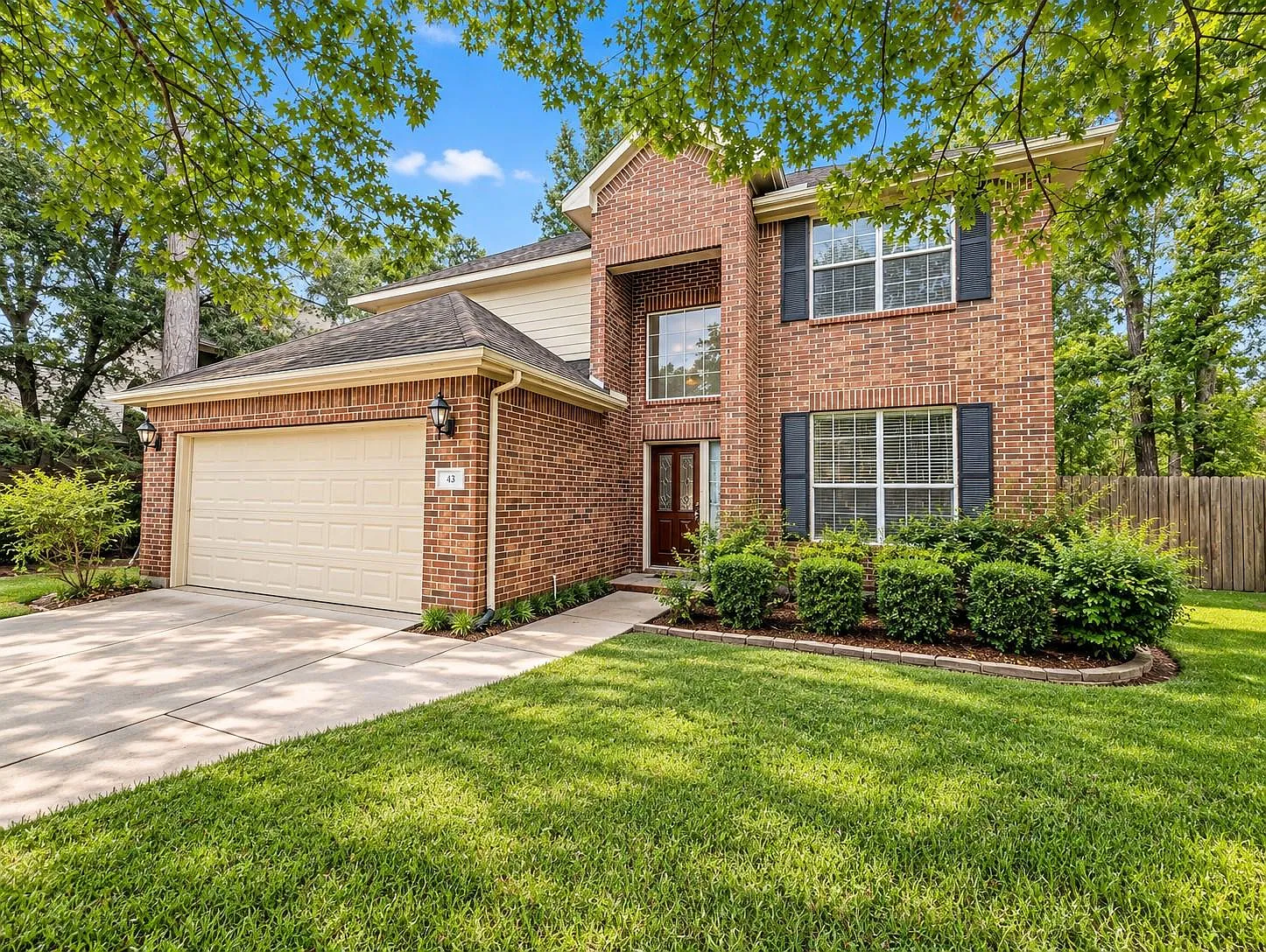 4 bed, 2.5 bath, 2749 sqft, $2,650 — Photo 4