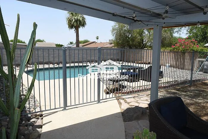 1550 W Pershing Ave — Photo 11
