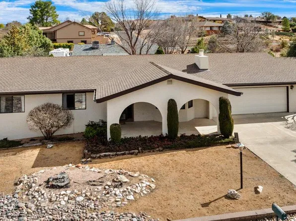 765 N Navajo Dr, Dewey, AZ 86327