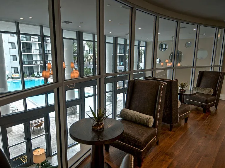 Overlook Lounge