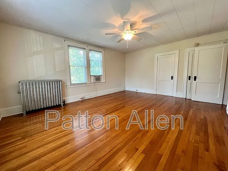 19 Saluda St #4 — Photo 5