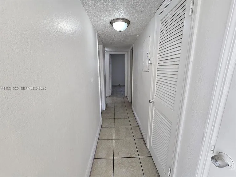 401 SW 13th Pl #712 — Photo 5
