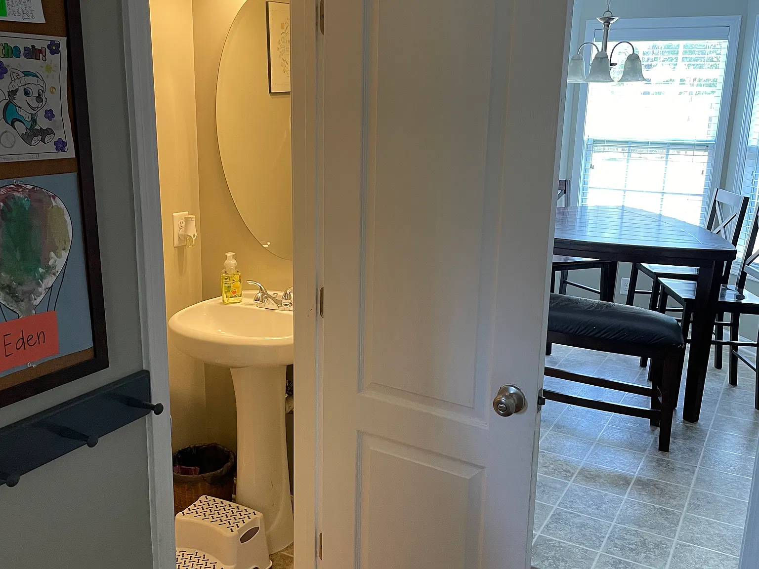 4 bed, 1916 sqft, $1,800 — Photo 4