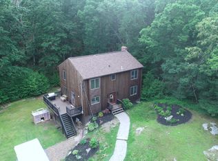 62 Wolf Hill Rd, Smithfield, RI 02917