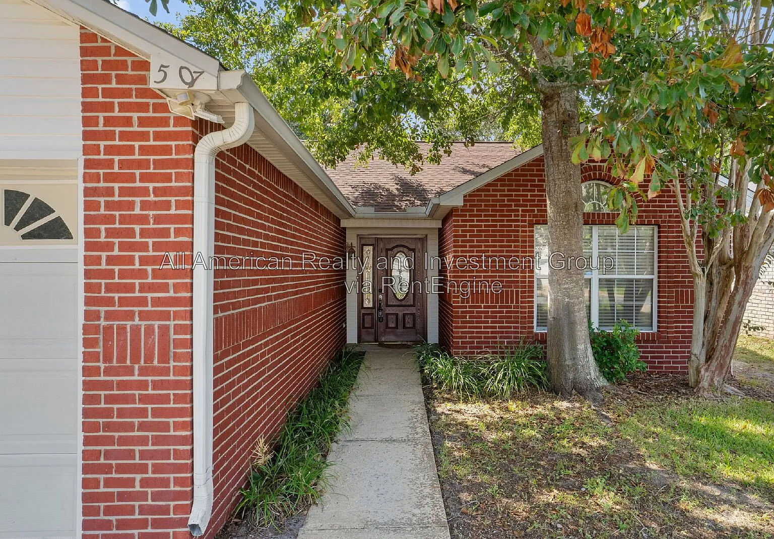3 bed, 2.0 bath, 1550 sqft, $2,350 — Photo 3