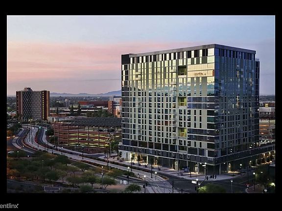 2nd image of 323 E Veterans Way