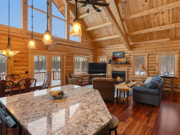 899 S State Rd, Harbor Springs, MI 49740