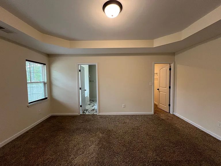 310 Landon Ln — Photo 50