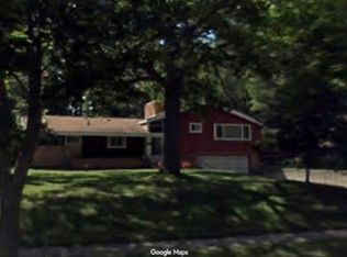 5713 Perrine Rd, Midland, MI 48640