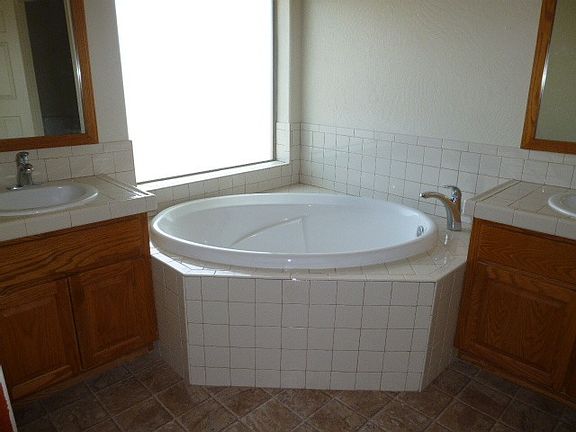 4th image of 6233 E 47th Pl