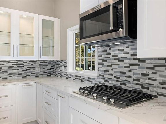 5th image of 6741 Live Oak Drive