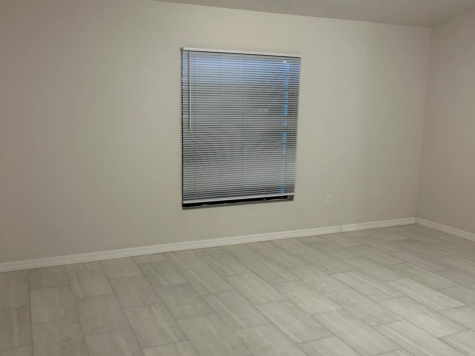 3 bed, 1502 sqft, $1,900 — Photo 4