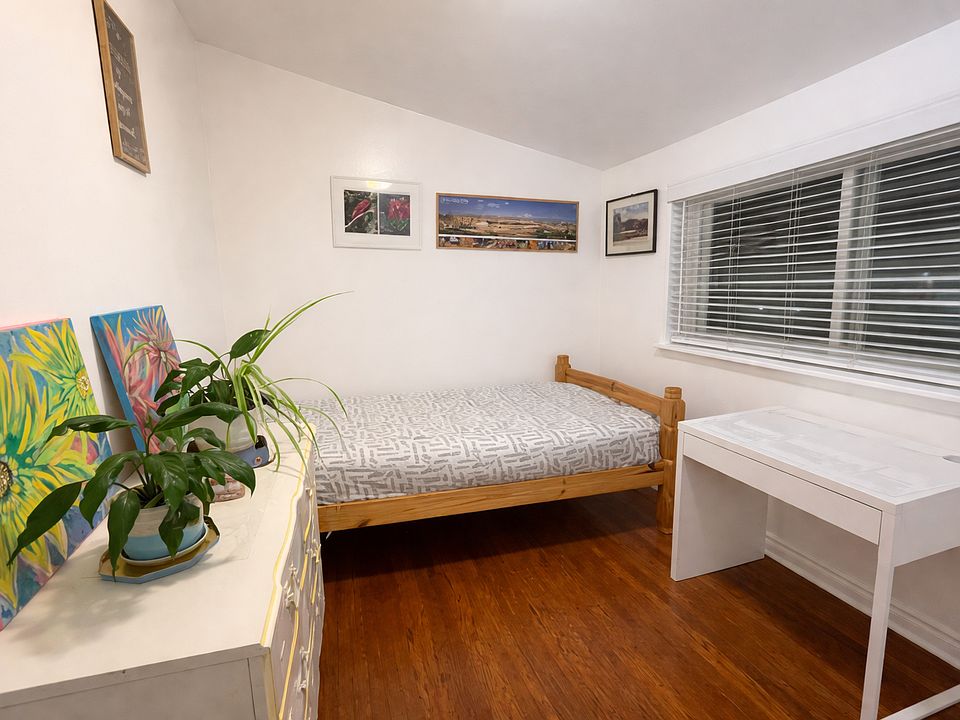 Bedroom A: $805 Private room with Single sized bed